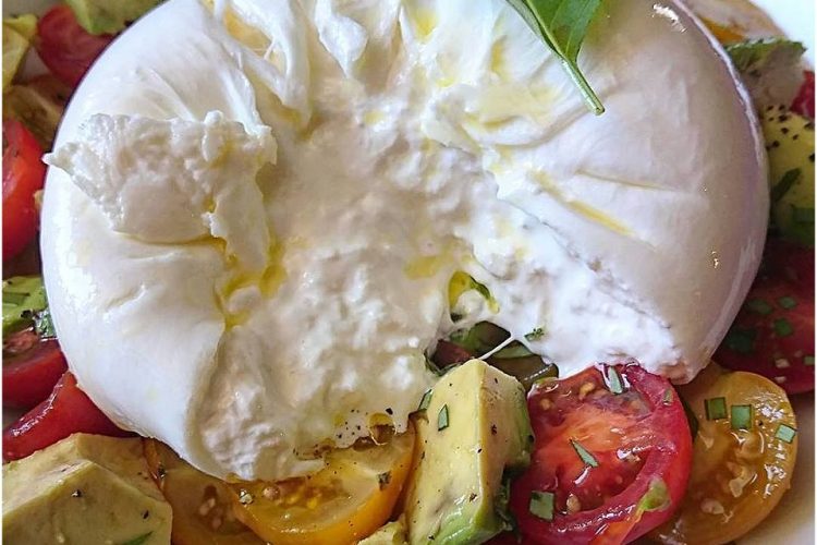 Burrata pugliese - la cucina pugliese