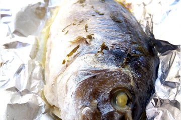 Orata al cartoccio semplice e veloce da preparare