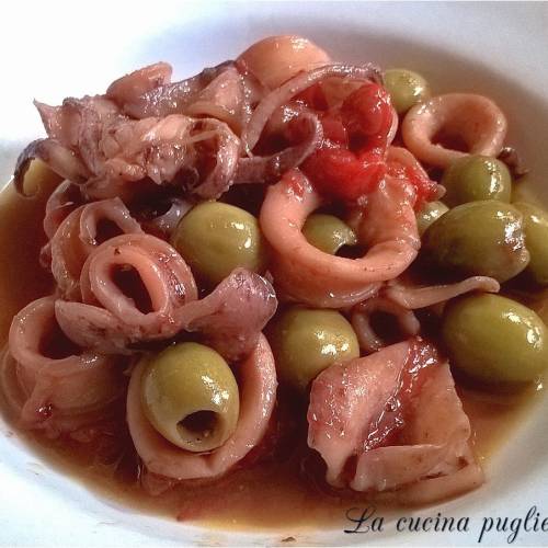 Calamari peperoni e olive