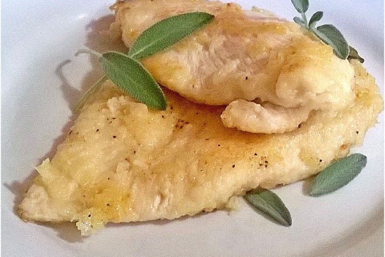 Petti di pollo al burro e salvia - la cucina pugliese