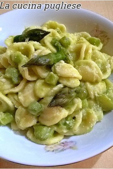 Orecchiette con crema di asparagi - la cucina pugliese