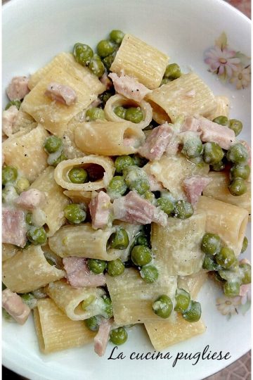 Pasta prosciutto e piselli - la cucina pugliese