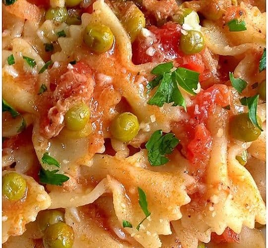 Pasta tonno e piselli - la cucina pugliese--