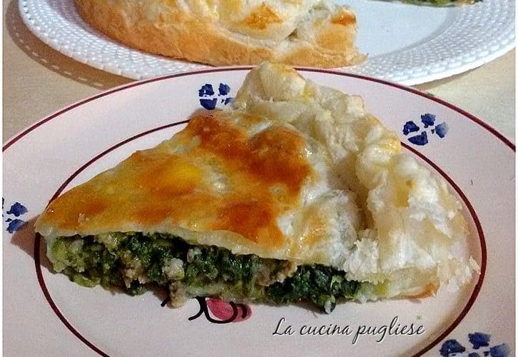 Torta salata con cime di rapa e salsiccia - la cucina pugliese