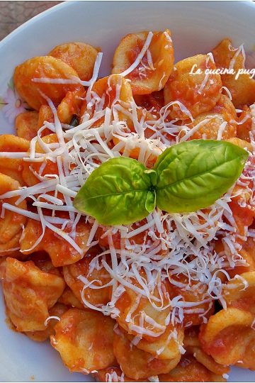 Pasta al pomodoro fresco - lacucinapugliese--