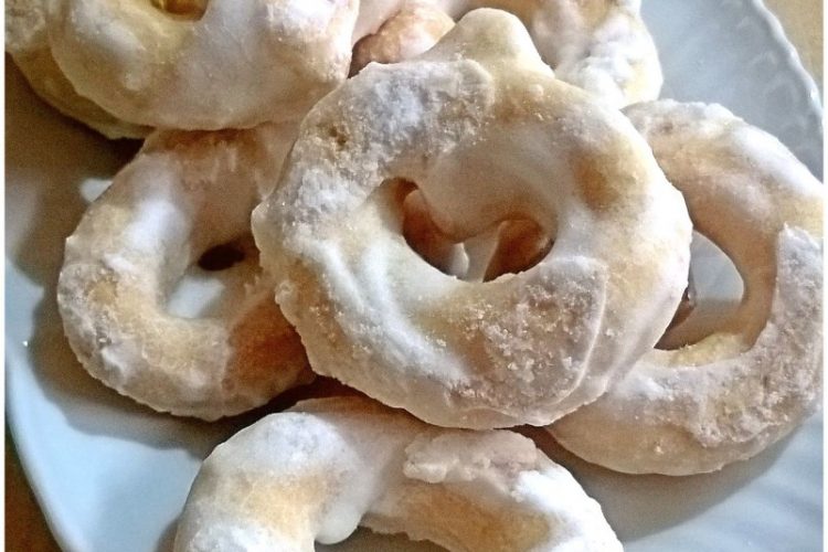 Taralli glassati al limone - la cucina pugliese