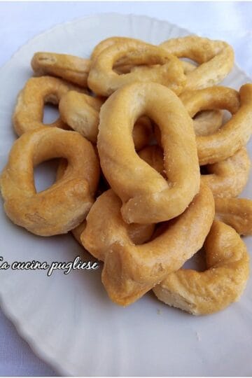 Taralli pugliesi - lacucinapugliese di Ria Caputo