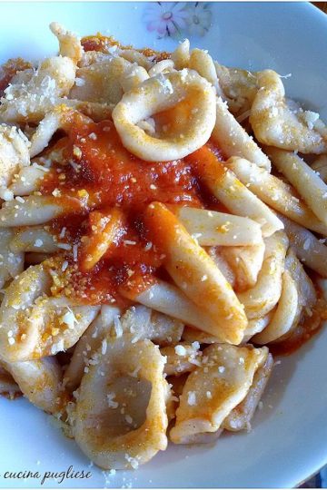 Orecchiette e minchiareddhi con ragù di carne pugliese - la cucina pugliese--