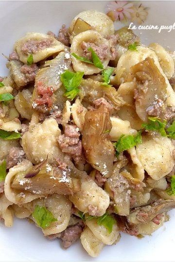 Orecchiette carciofi e salsiccia - lacucinapugliese--