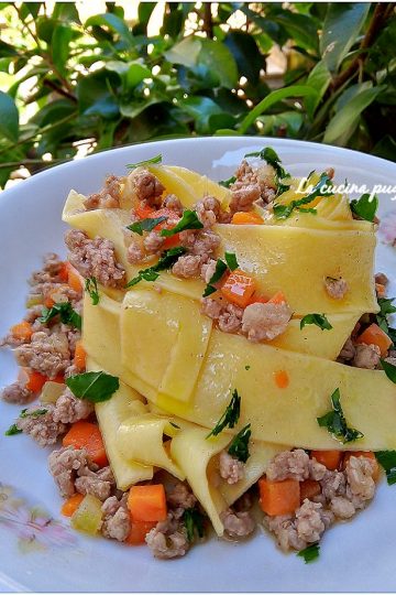 Pappardelle al ragù in bianco - la cucina pugliese