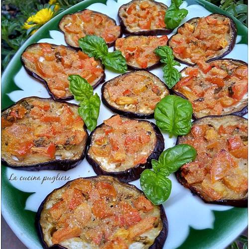 Melanzane gratinate con pomodorini