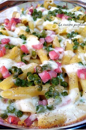 Pasta al forno con piselli cotto e besciamella - lacucinapugliese--