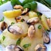 Insalata di patate e cozze - una ricerra estiva facile e veloce da preparare.