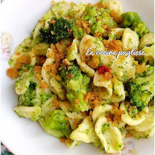 Orecchiette con i broccoli alla pugliese
