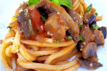 Troccoli con melanzane e champignon - la cucina pugliese