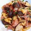 Cavatelli con salsiccia e funghi cardoncelli - lacucinapugliese