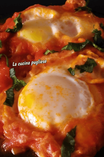 Uova al pomodoro - la cucina pugliese