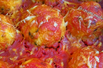 Cocule salentine - polpette di patate al sugo e cotte al forno